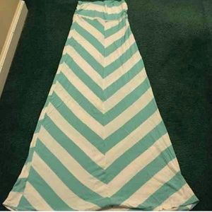 Teal/white chevron maxi skirt MEDIUM