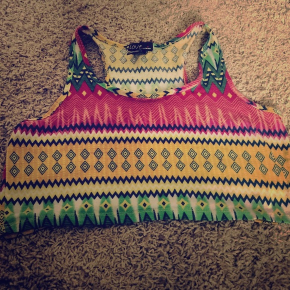 Cute Aztec Design Crop Top 😍
