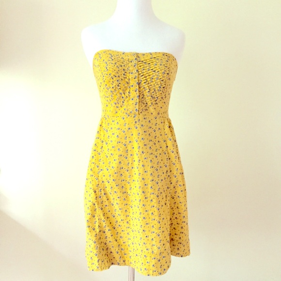 Kimchi Blue Dresses & Skirts - Yellow Floral Sleeveless Summer Dress