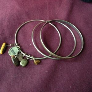 Bangle set