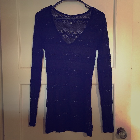 BKE Boutique Black/Silver Long Sleeve Lace Top