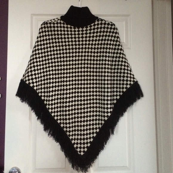 Poncho... Black and Cream...