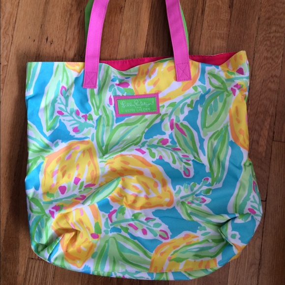 Lilly Pulitzer for Estée Lauder Floral Tote