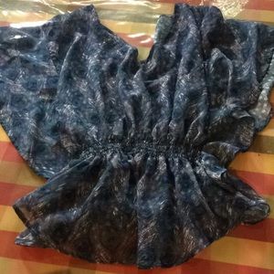 Peacock patterned top size M