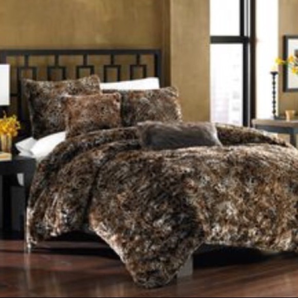 Queen Luxury leopard fur duvet