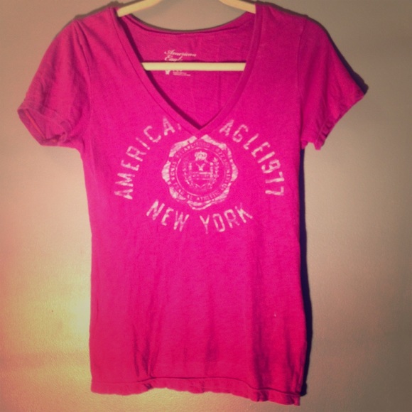 Red American Eagle short sleeve shirt