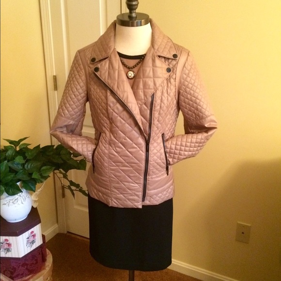 Laundry by Shelli Segal Jackets & Blazers - Tan Quilted Moto Jacket  🌹BUNDLED/Tracy