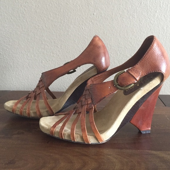 Sam Edelman wedges