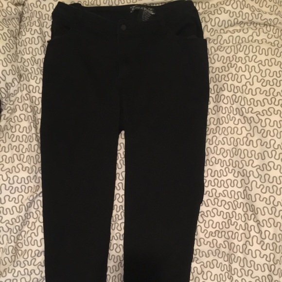 Plus size Black skinny jeans