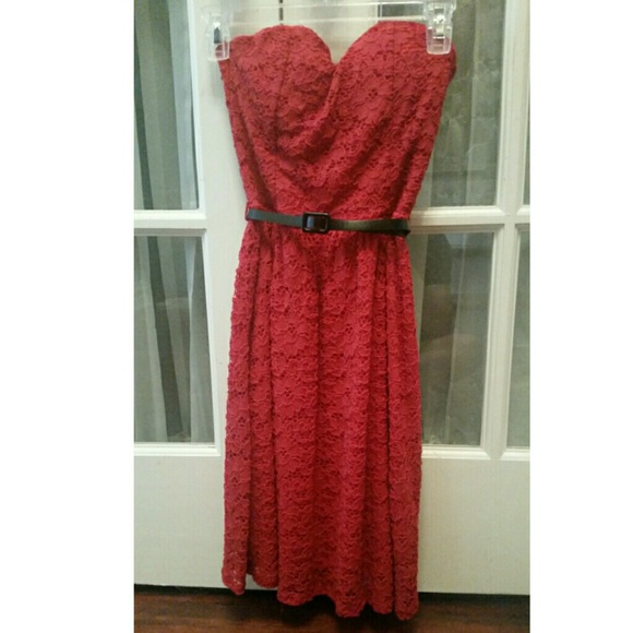 Strapless, red dress