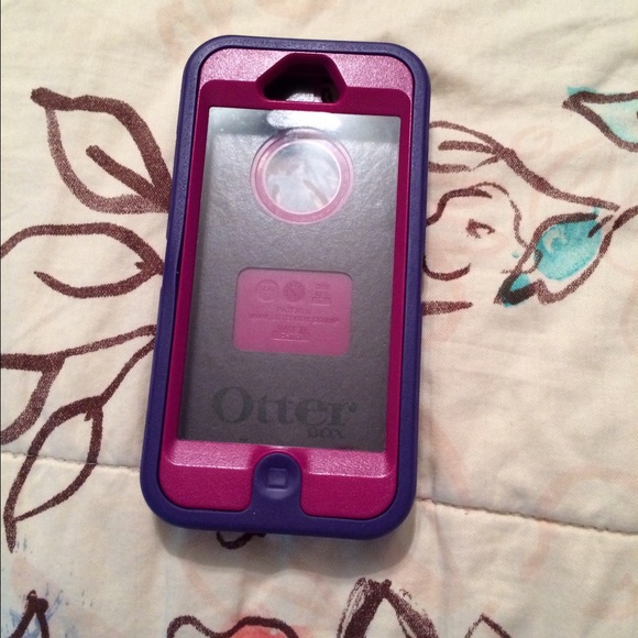 Otter box iPhone 5