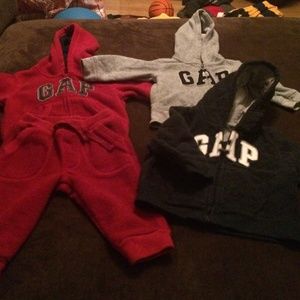 3 Gap jackets and 1 Gap sweat pant