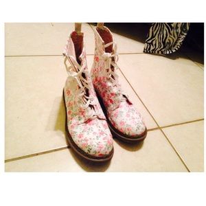🌸🌼🌺 combat boots