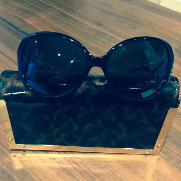 Tory Burch sun glasses