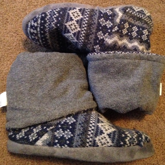 Slippers - Picture 3 of 4