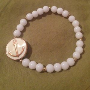 Anchor bracelet