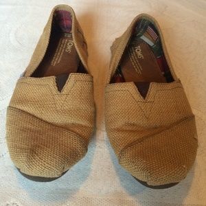 Tom's burlap shoes