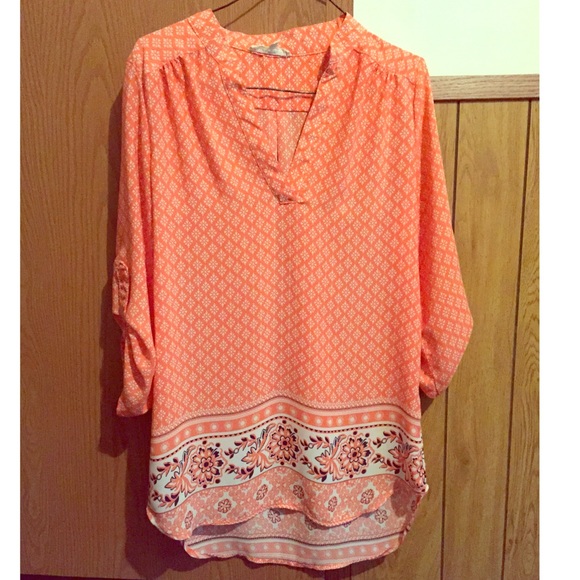 Cute Hi Low shirt NWOT - Picture 1 of 2