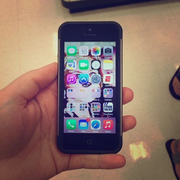 iPhone 5 Unlocked (no specific carrier required)