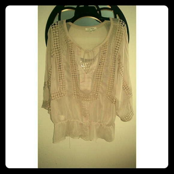 Black Rainn sheer cream top XL