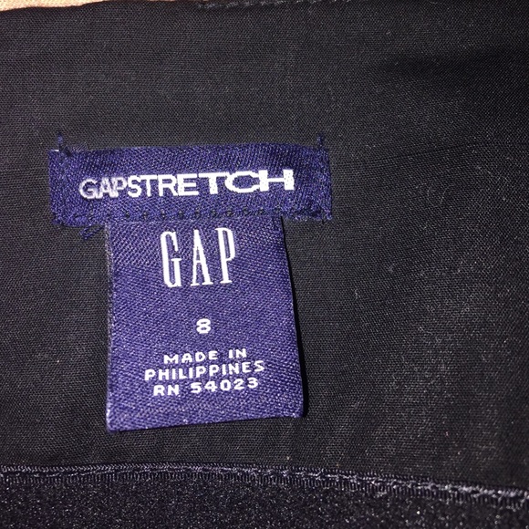 Like new beautiful gap black dress - Picture 3 of 4