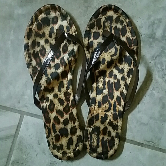 Hot leopard sandals SZL NWOT