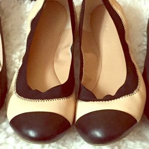 Banana Republic Nude/Black Flats