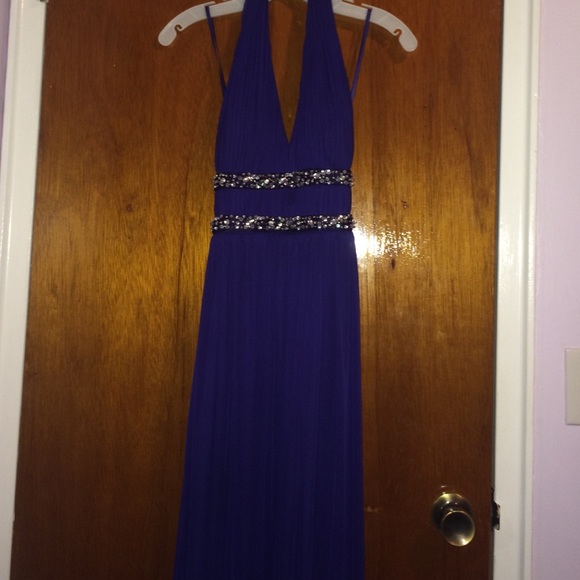 Beautiful Purple Halter-Style Prom Dress