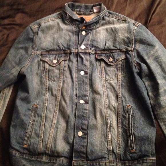 LEVI'S JACKET
