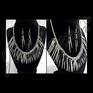 Spiked Onyx & Metallic Necklace & Earring Set