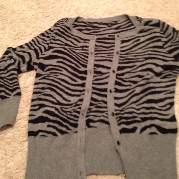 Grey Zebra cardigan!