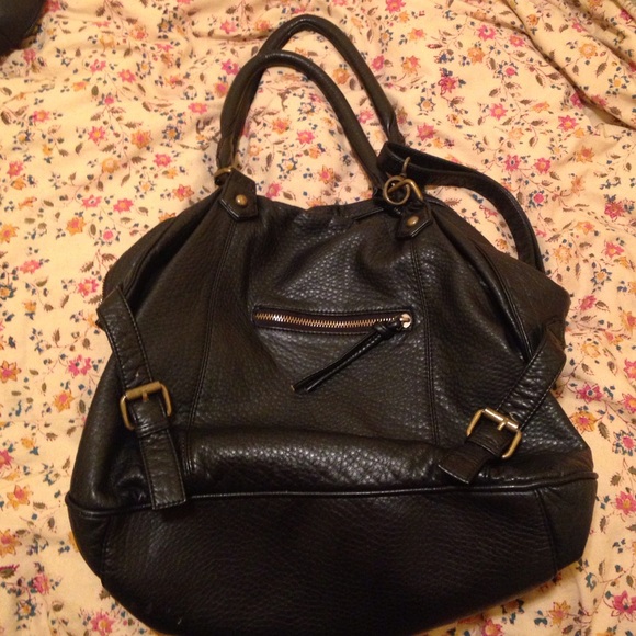 Deena & Ozzy leather satchel.