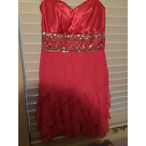 Short formal pink dress