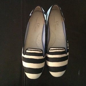 Black/white striped flats