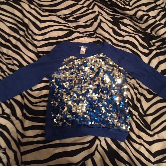 Girls blue justice shirt