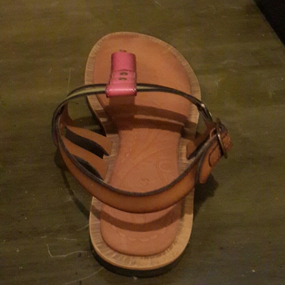 Clarks Color Block Sandals - Picture 3 of 3