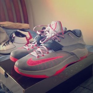 Nike Calm before the storm KD 7s