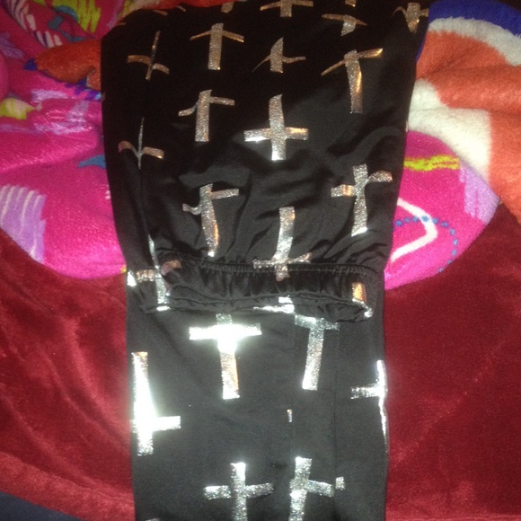 Cross leggings