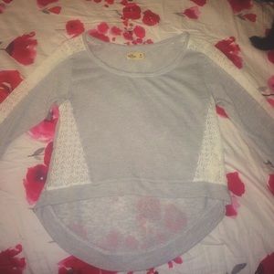 Hollister Crop top (long back, short front)
