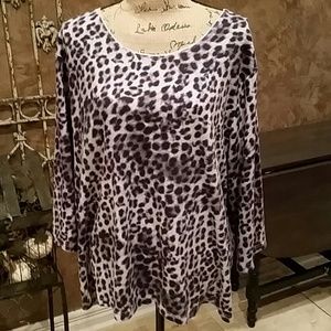 3/4 sleeve purple cheetah top 3X