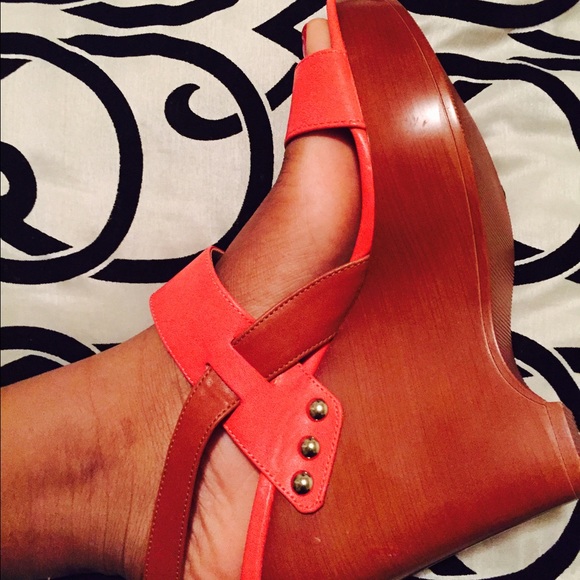 Peach Wedges !!! - Picture 2 of 4