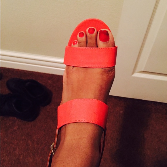 Peach Wedges !!! - Picture 3 of 4