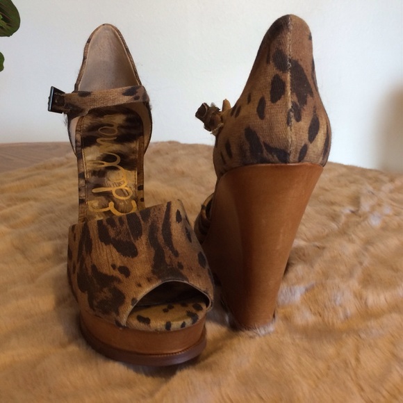 Shoes - Picture 2 of 3