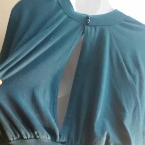 Turquoise top - Picture 3 of 3