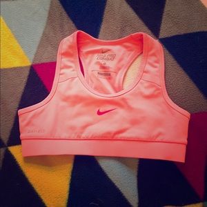 💞Nike Sports Bra NWOT💞