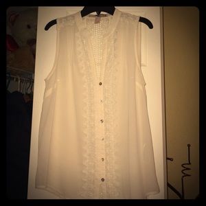 ❌sheer crochet button down sleeveless top