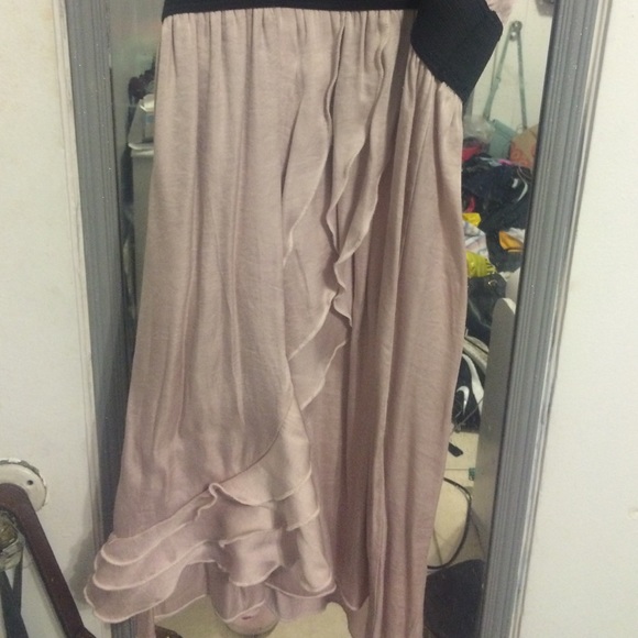 Windsor Ruffle Dress - Picture 3 of 4