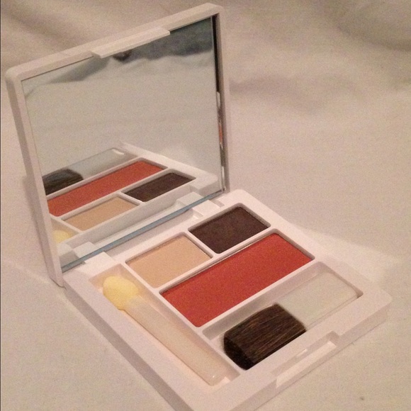 Clinique Eyeshadow/Blush Compact