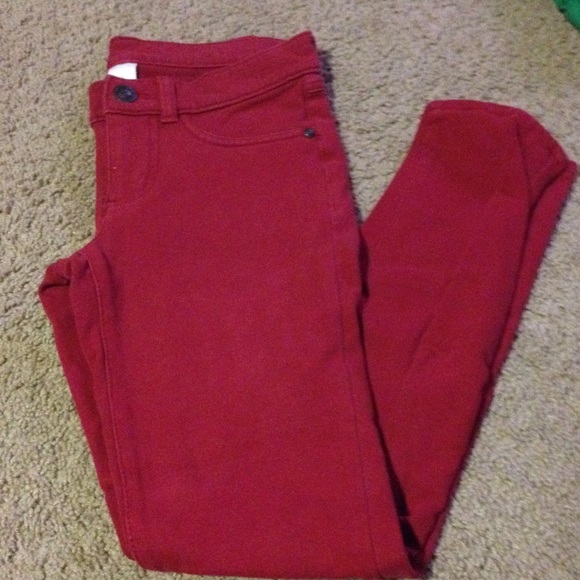 Red Lauren Conrad skinny leggings