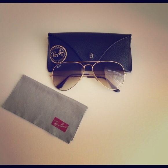 Ray bans ❤️ - Picture 1 of 3